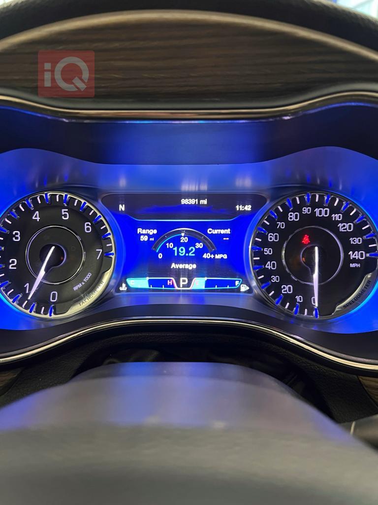 Chrysler 200